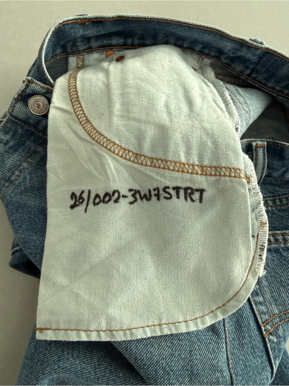 Redone Levis - Picture 11 of 11